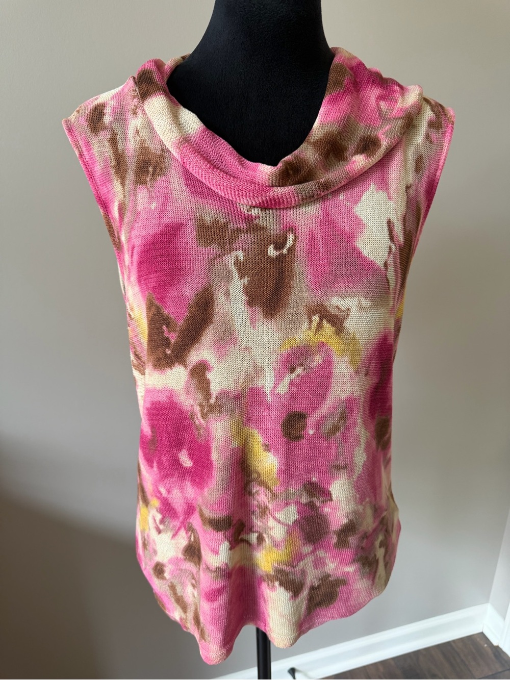 Jones New York Sleeveless Cowl Neck Sweater in Pink Floral Large